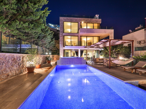  gece  -  Kasım
  | Kalkan Merkezde Deniz Manzaralı Lüks Villa